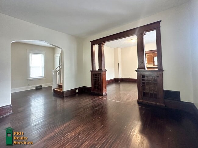 Foto del edificio - 4 Bedroom Home Close to Theodore Wirth Park