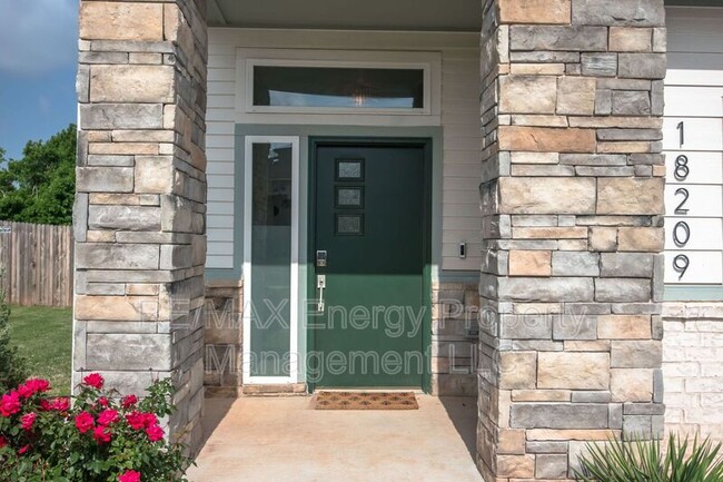 Building Photo - 18209 Chisholm Creek Farm Ln