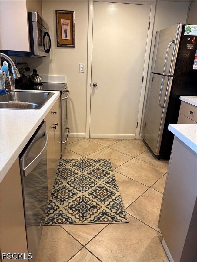 Foto del edificio - 5828 Littlestone Ct
