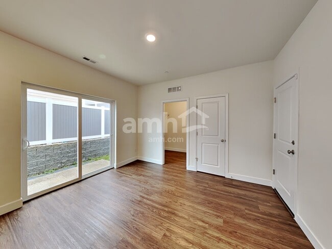Building Photo - 10605 138th St Ct E
