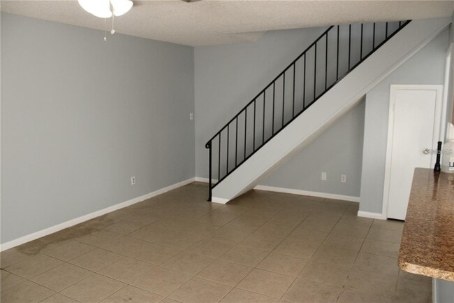 Building Photo - 4122 White Pine Ave