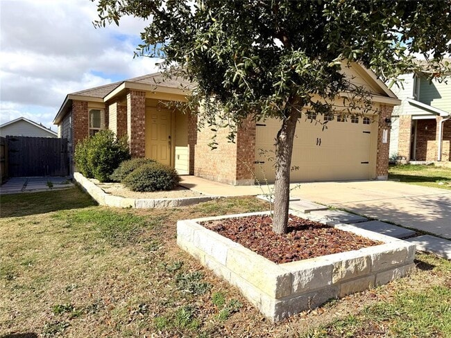 Building Photo - 216 Star Pass