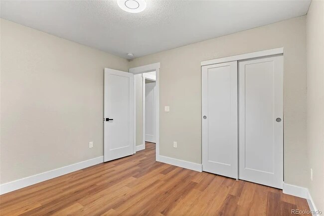 Foto del edificio - 10821 Larry Dr