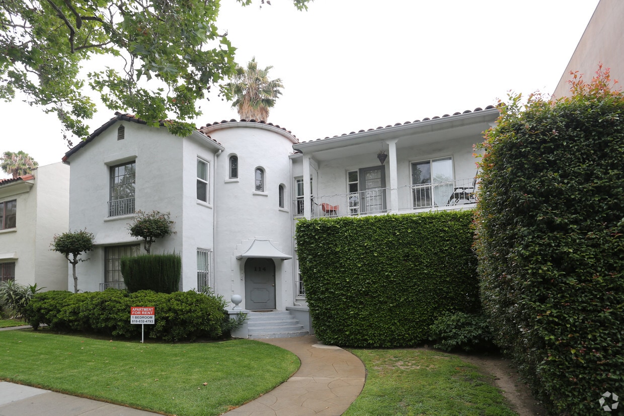 114 N Almont Dr, Beverly Hills, CA 90211 Apartments in Beverly Hills