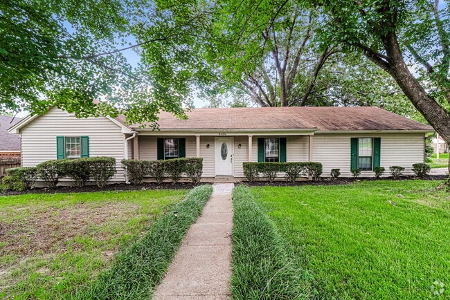 Building Photo - 6424 Barwick Dr