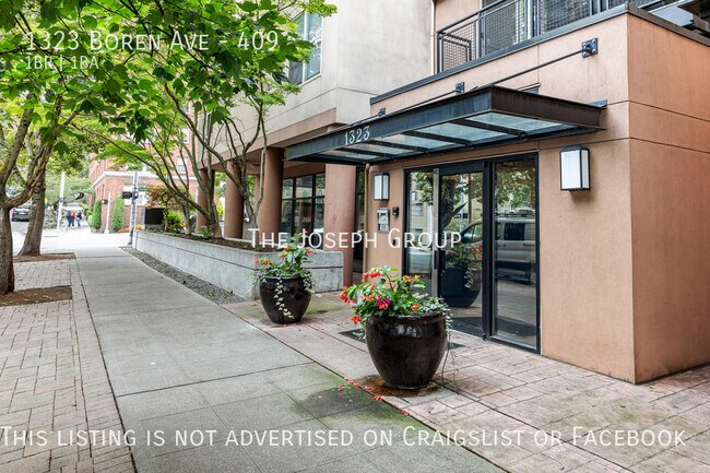 Building Photo - Amazing 1 bed/1bath on First Hill
