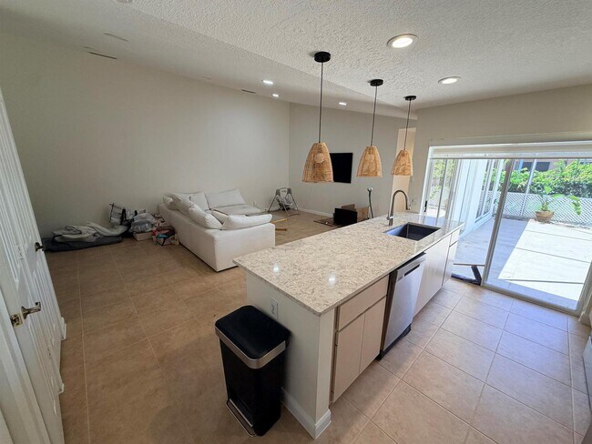 Foto del edificio - 3504 Lakemont Ct
