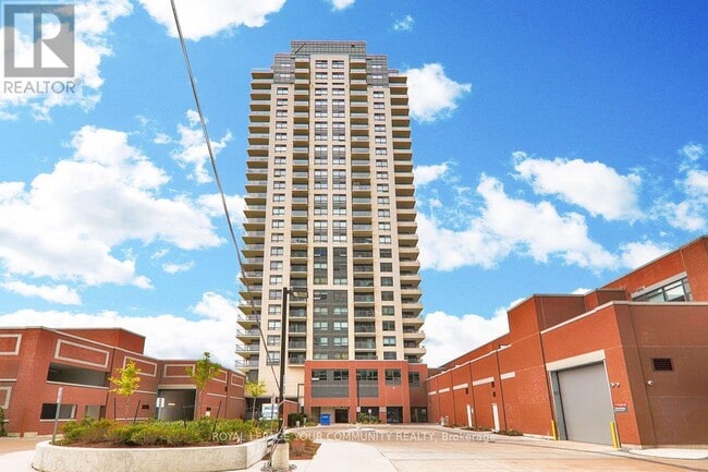 Building Photo - 1420 Dupont St