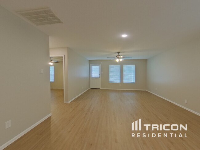 Foto del edificio - 18622 Rosehill Pr Dr