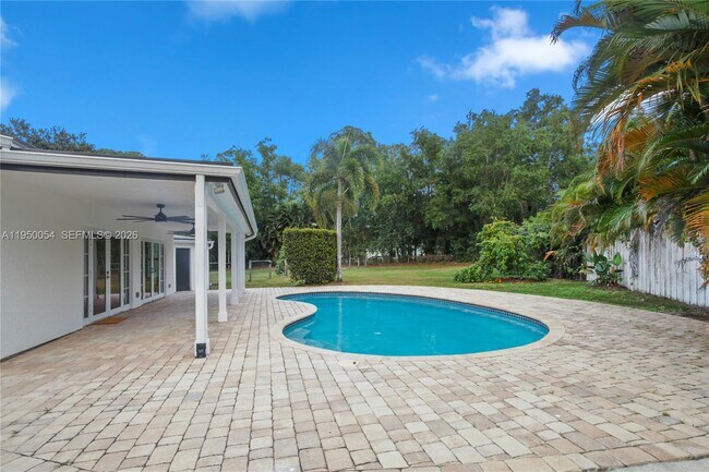 Foto del edificio - 12090 164th Ct N