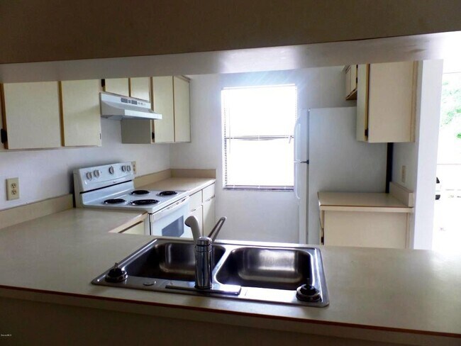 Foto del edificio - 219 Olmstead Dr