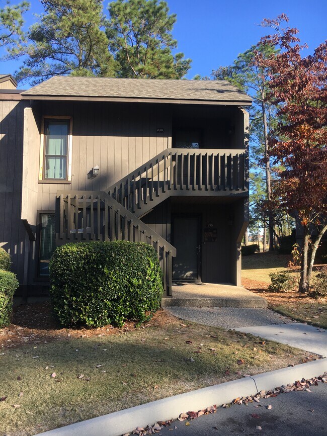 Building Photo - 800 St Andrews Dr