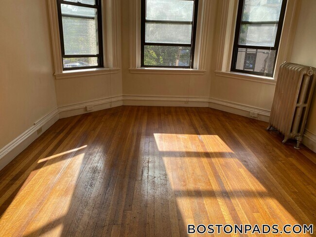 Building Photo - 17-19 Washington St.