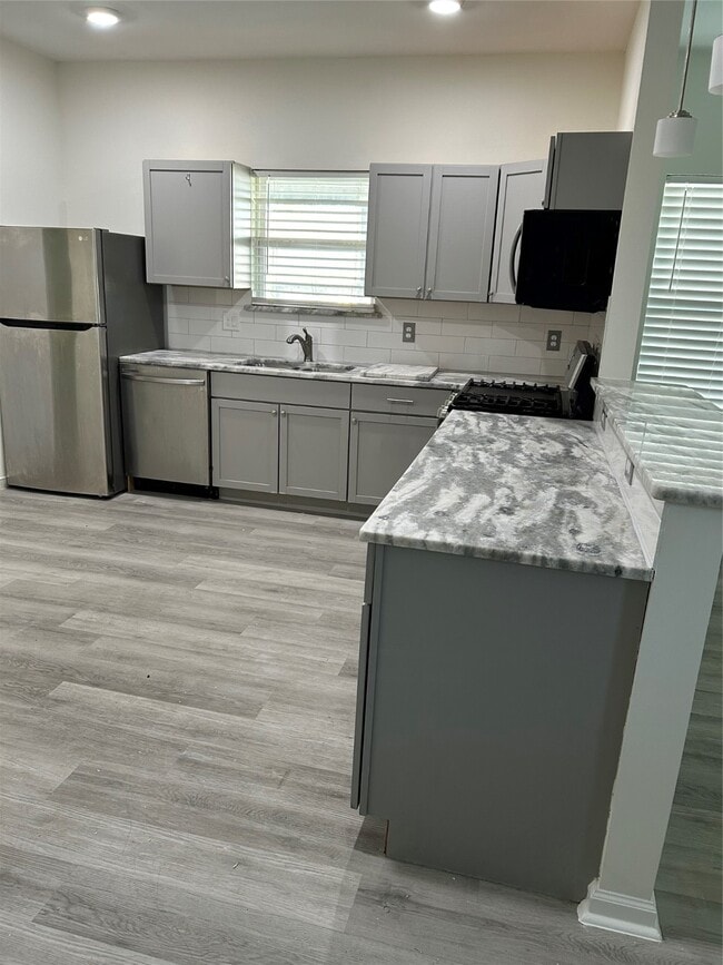 Foto del edificio - 10906 Southview St