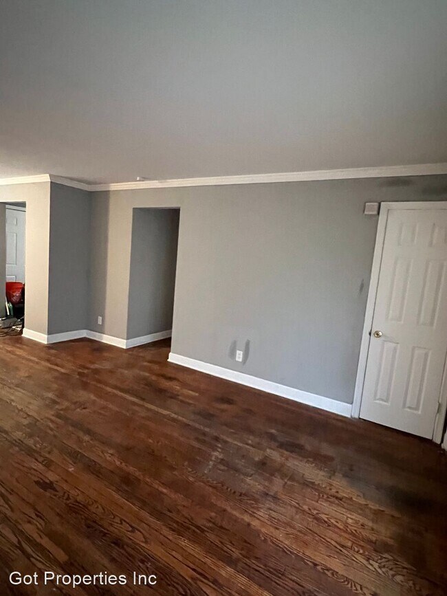 Building Photo - 3 br, 1 bath House - 332 Gage Dr