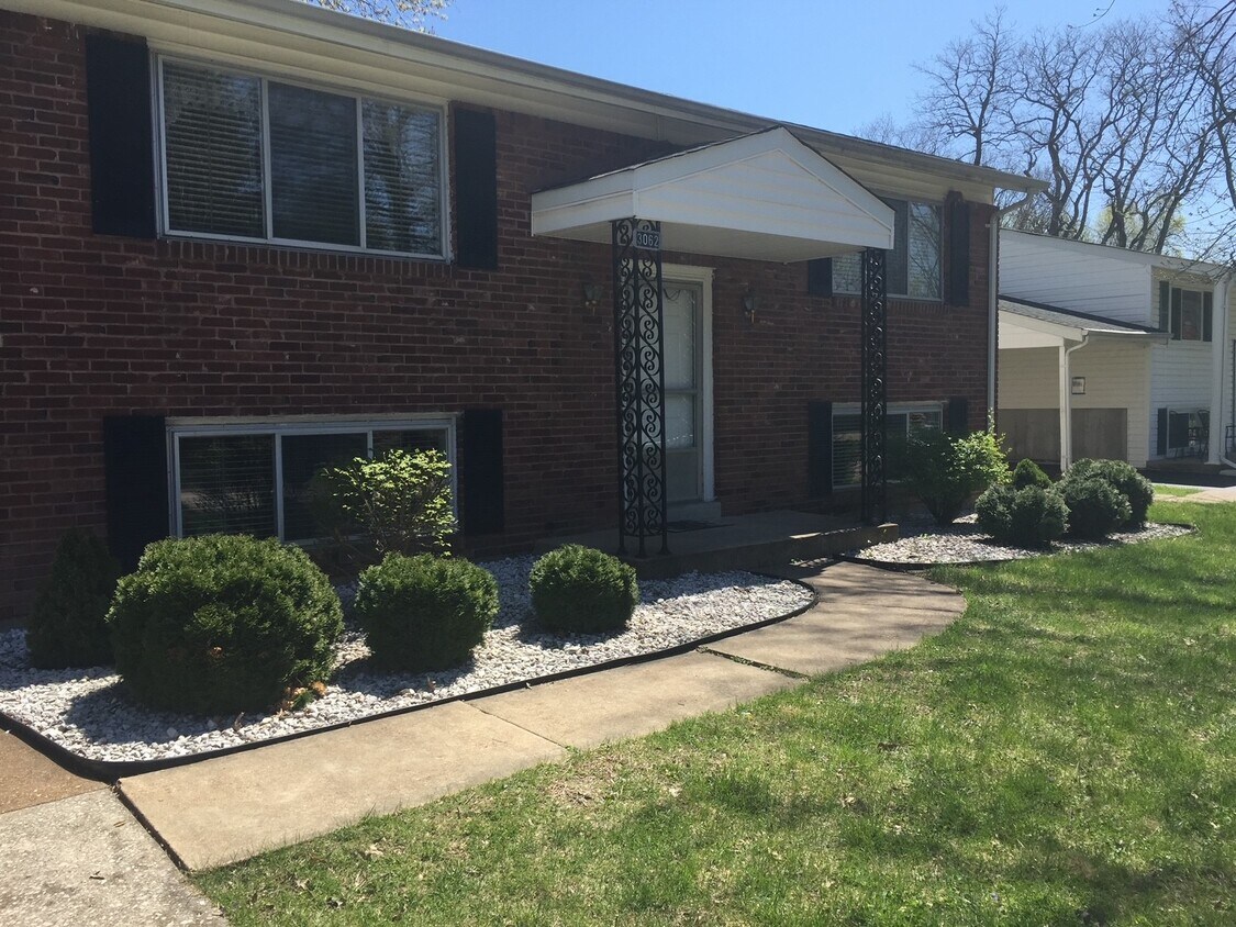 3062 Donnycave Ln, Maryland Heights, MO 63043 House Rental in