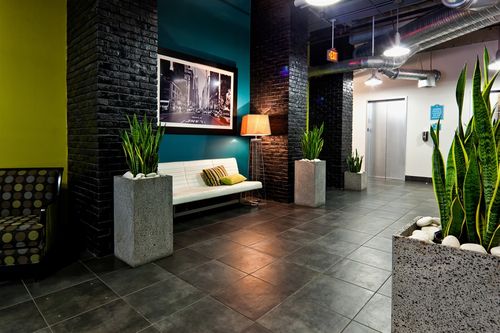 Foto del edificio - 100 NE 4th St
