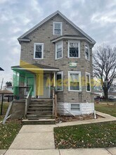 Building Photo - 625 S 12th Ave