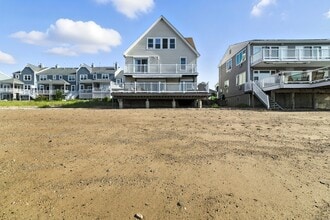 Building Photo - 62 Cosey Beach Ave