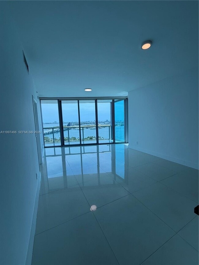 Building Photo - 888 Biscayne Blvd