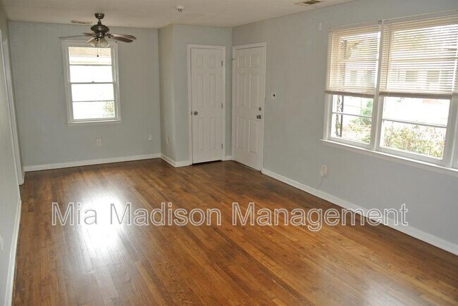 Building Photo - 310 Forrest Ave