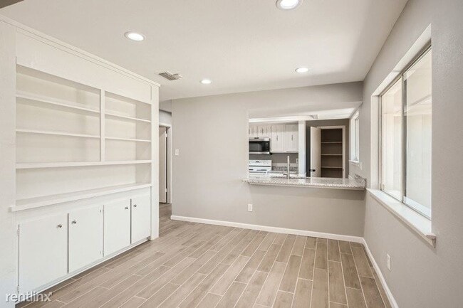 Building Photo - 3 br, 2 bath House - 2625 Sam Houston Driv...