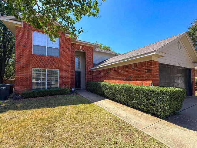 Foto del edificio - 4-Bedroom, 2.5-Bath, 2 Story Home in Fort Worth!