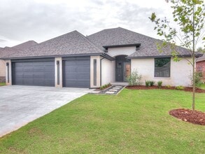 Building Photo - 17412 Braken Dr