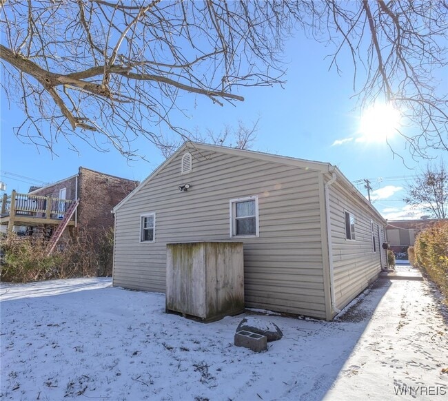 Building Photo - 1968 Mackenna Ave