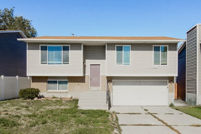Building Photo - 5496 W 6600 S