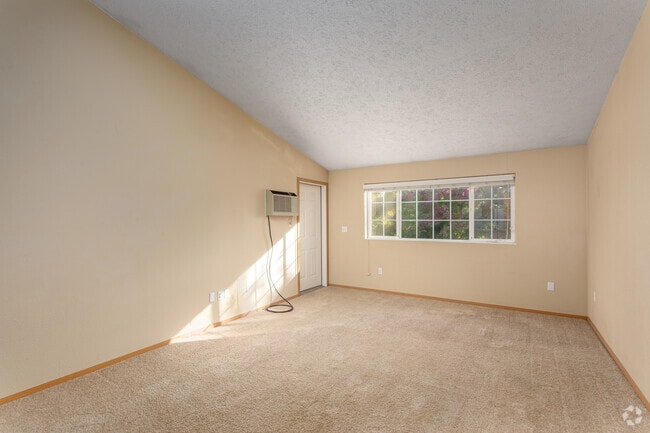 1BR, 1BA - 719SF - Pasadena Ridge Apartments