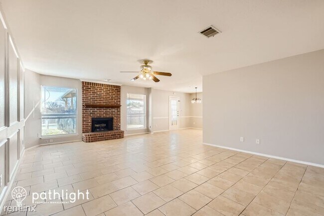 Foto del edificio - 4 br, 2.5 bath House - 2006 Arapaho Trail ...