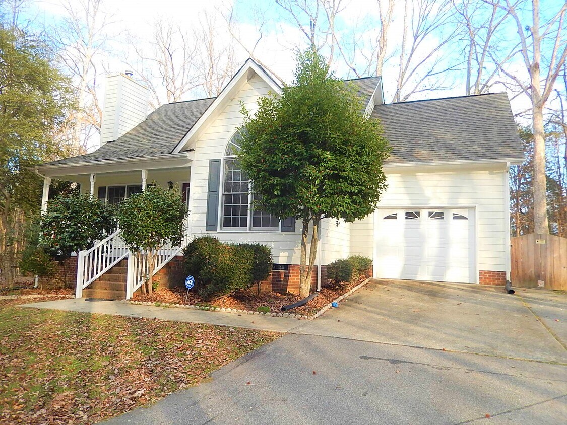 Foto principal - 6610 Lipscomb Dr