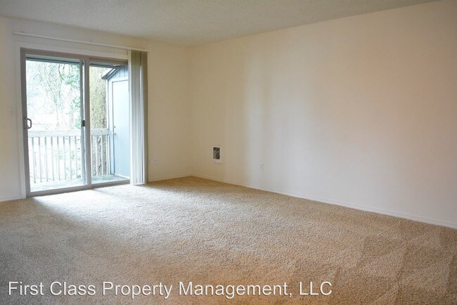 Building Photo - 4628 Oakridge Rd