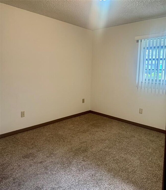 Building Photo - 1438 E 1st Ave