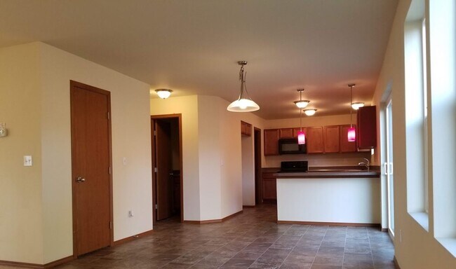 Photo - Beautiful 4 Bedroom / 3 Bath Home