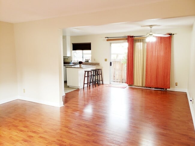 Building Photo - 3764 Marlboro Way