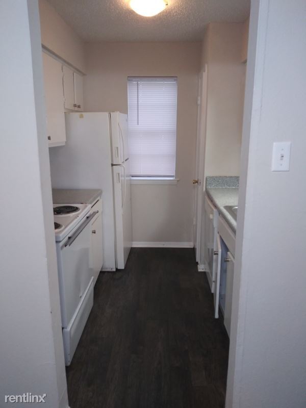Building Photo - 2 br, 1 bath House - 805 Central Dr