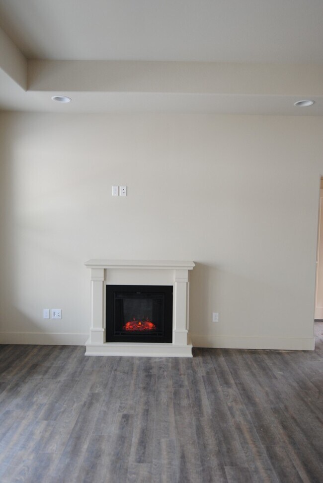 Foto del edificio - 1708/1710 Danny Boy Ln. Duplex