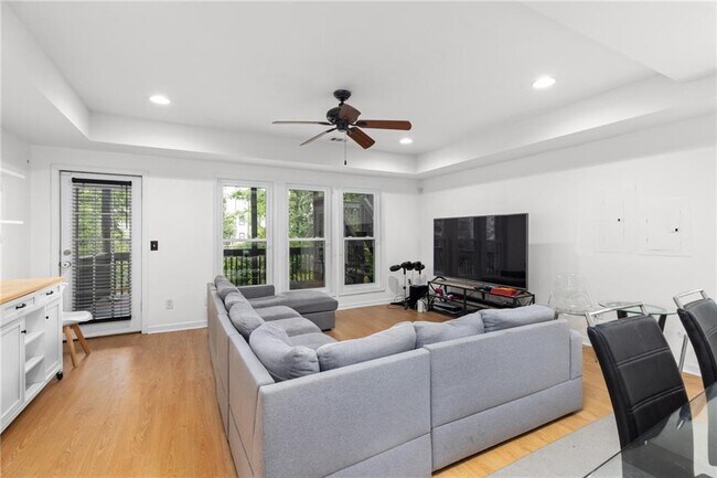 Building Photo - 1612 Branch Creek Cove