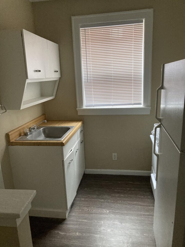 Building Photo - 3258 Delor St