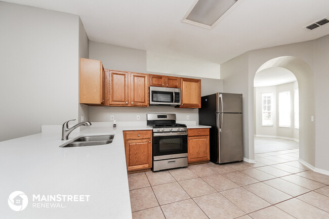 Building Photo - 15713 Green Point Ct
