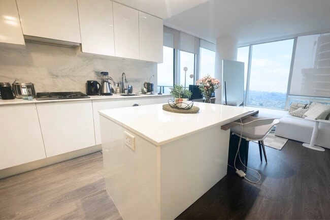 Building Photo - 4510 Halifax St