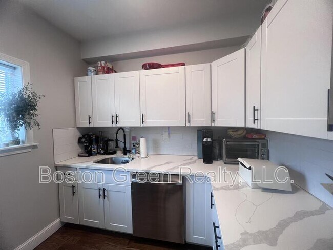 Foto del edificio - 726 E 2nd St