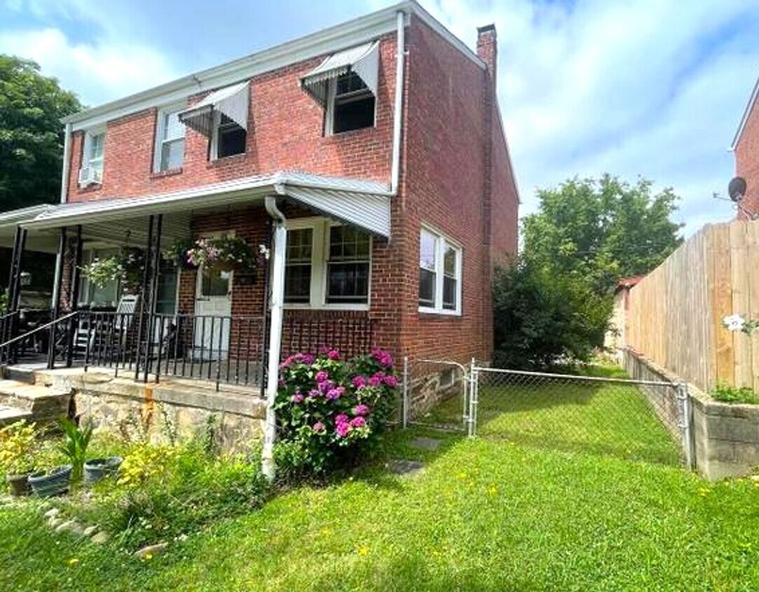 Foto principal - 3913 Wilke Ave