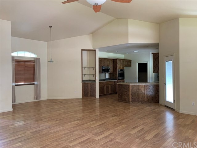 Building Photo - 165 Loma Vista Dr