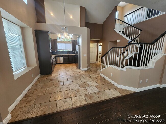 Foto del edificio - Rancho Cucamonga 3 Bedroom Home