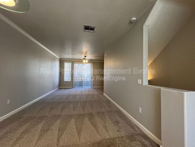 Foto del edificio - 4455 E Paradise Vlg Pkwy S