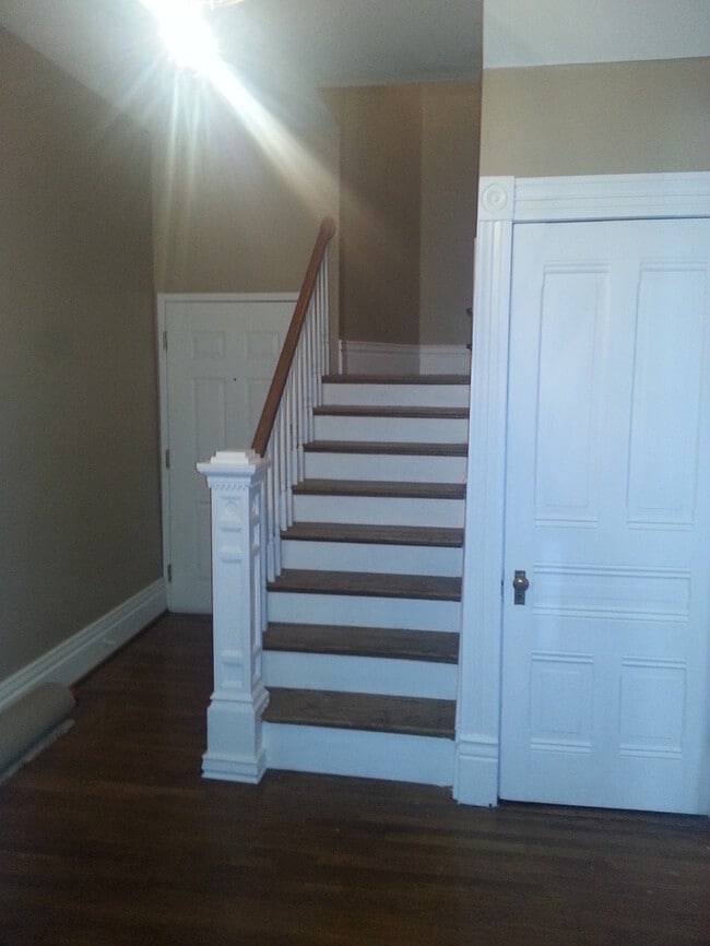 Foto del edificio - Beautiful 2 bedroom 3 bath condo in the Cherokee Triangle/ Highlands area- ready mid May