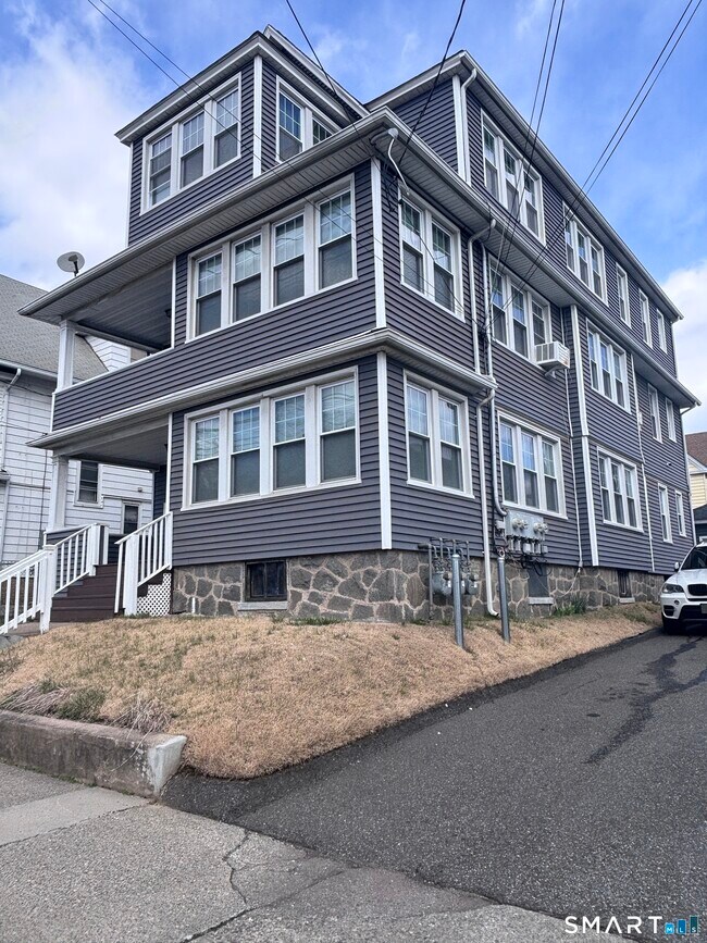 Foto del edificio - 624 Bishop Ave